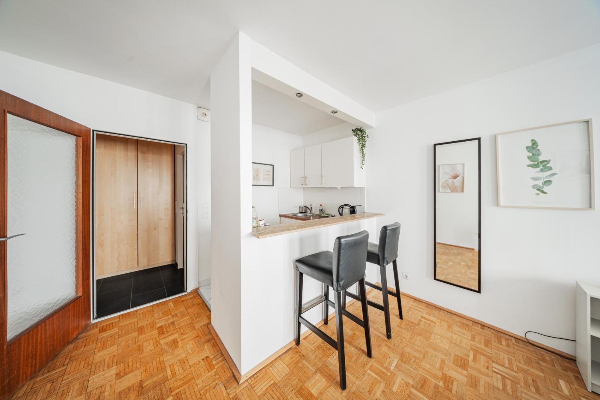 Studio Next To Karlskirche #17 Apartment Vienna Luaran gambar